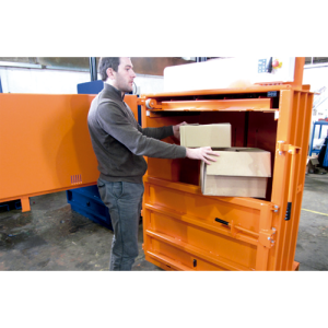 Produce una bala de cartón de hasta 150 kg